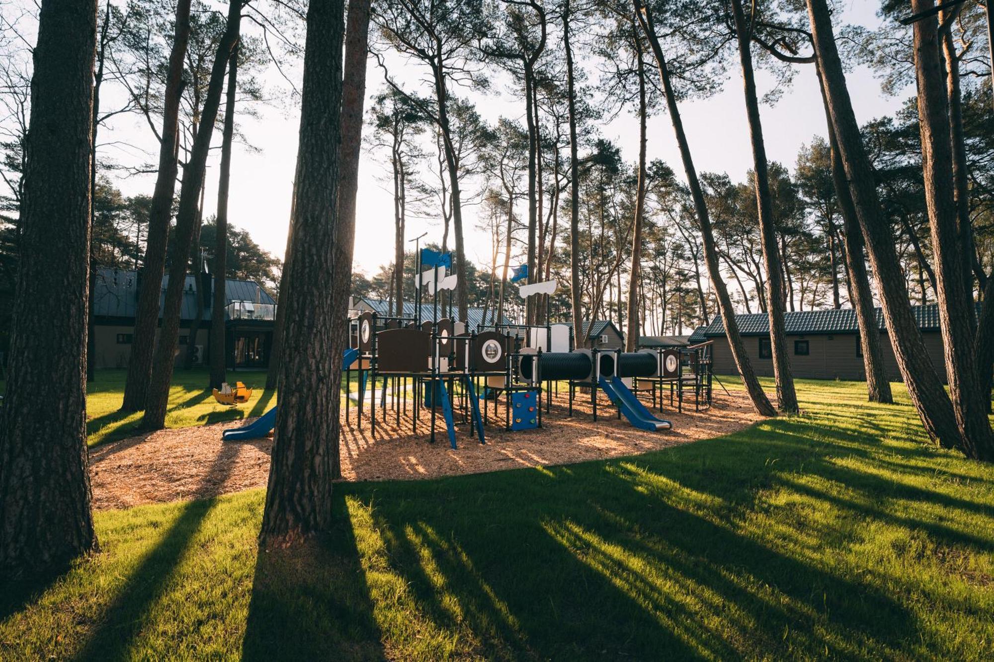 Folga Resort Mrzeżyno Buitenkant foto